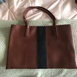 Vince Camuto Tote